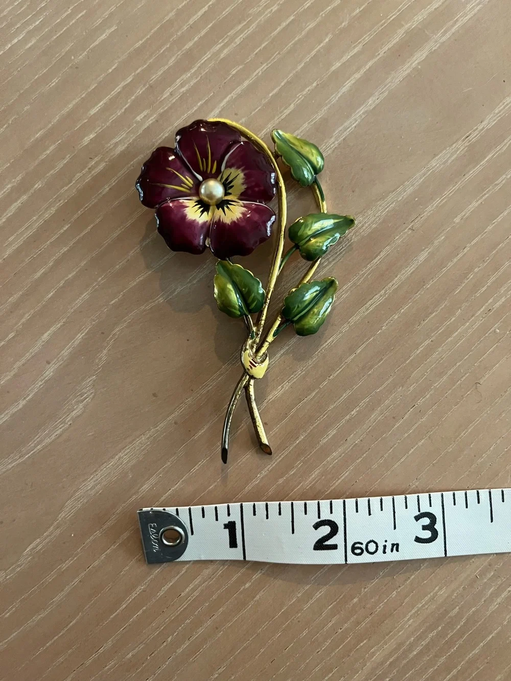 Vintage 1930s-1940s brooch. Dark reddish purple & yellow pansy.